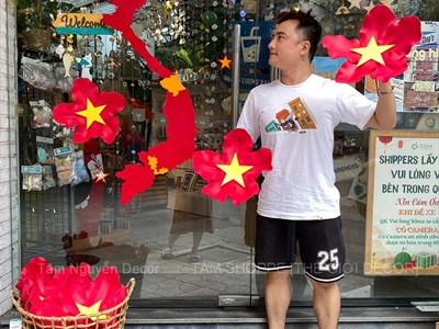 Hoa cờ Việt Nam loại đẹp [Nhẹ - 3 Size] 35-40-45cm CANHHOA-12